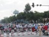 28092011Mot-co-gai-danh-mot-thanh-nien-tren-cau-song-Han-gayketxetb.jpg